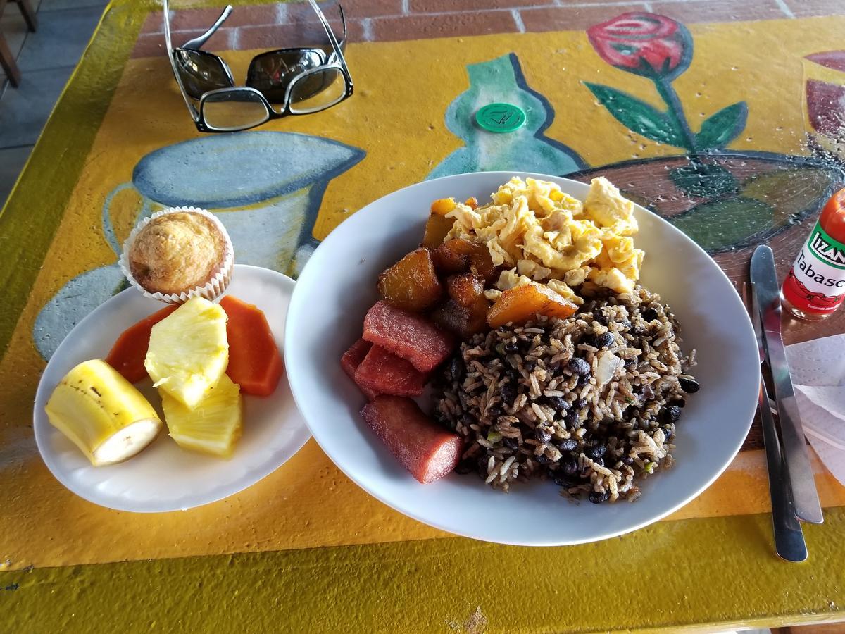 Hotel Monte Campana Heredia Birrí 外观 照片